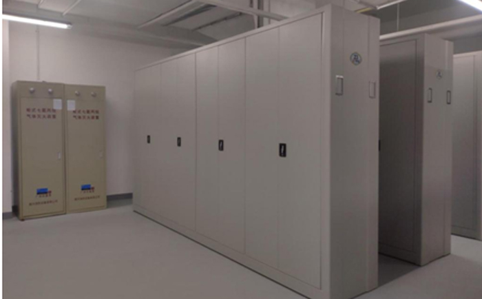 �n������D