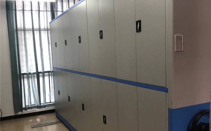 ��Ƭ�ܼ����И�